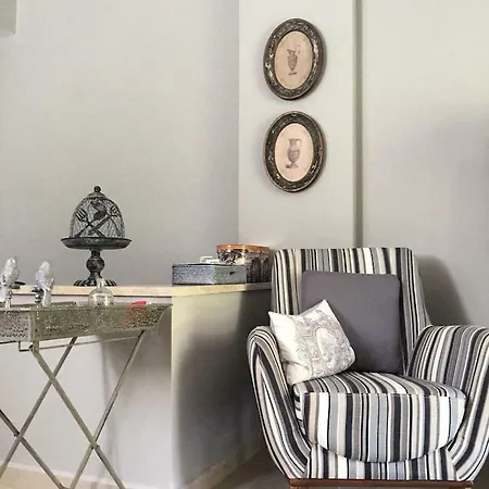 Centrally Located Stylish With Pool & Garden In Gocek, Fethiye, Turkey Lejlighed